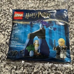 LEGO. Brand New!  GWP Harry Potter